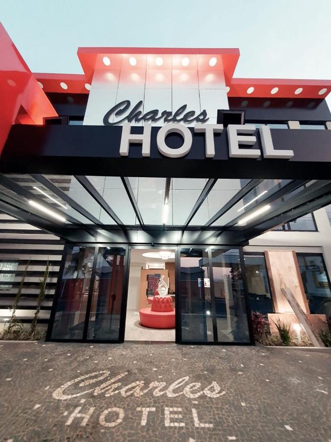 Charles Hotel Porto Ferreira Bagian luar foto