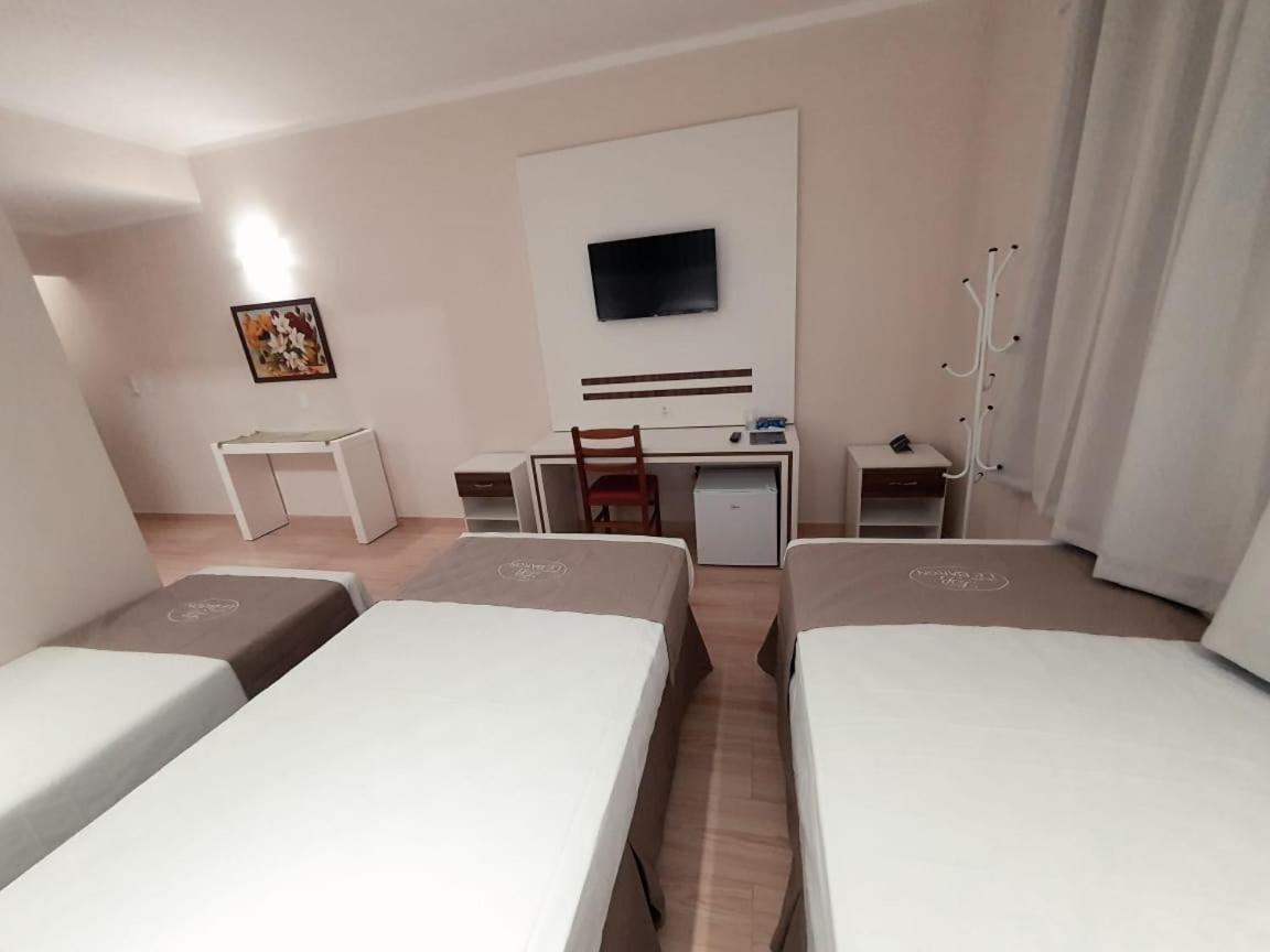 Charles Hotel Porto Ferreira Bagian luar foto