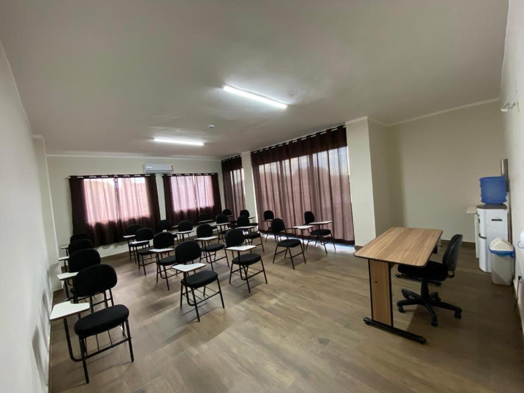Charles Hotel Porto Ferreira Bagian luar foto