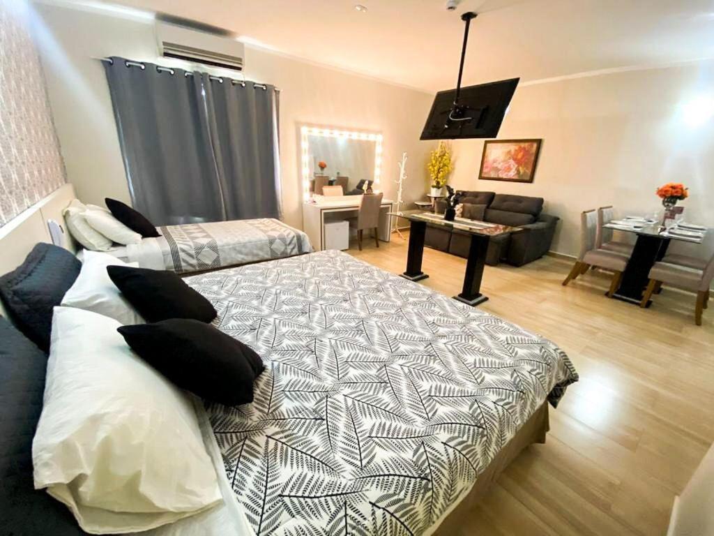 Charles Hotel Porto Ferreira Bagian luar foto